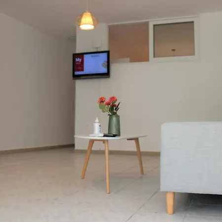 Apartment Plaza *