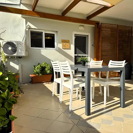 Plaza Apartment